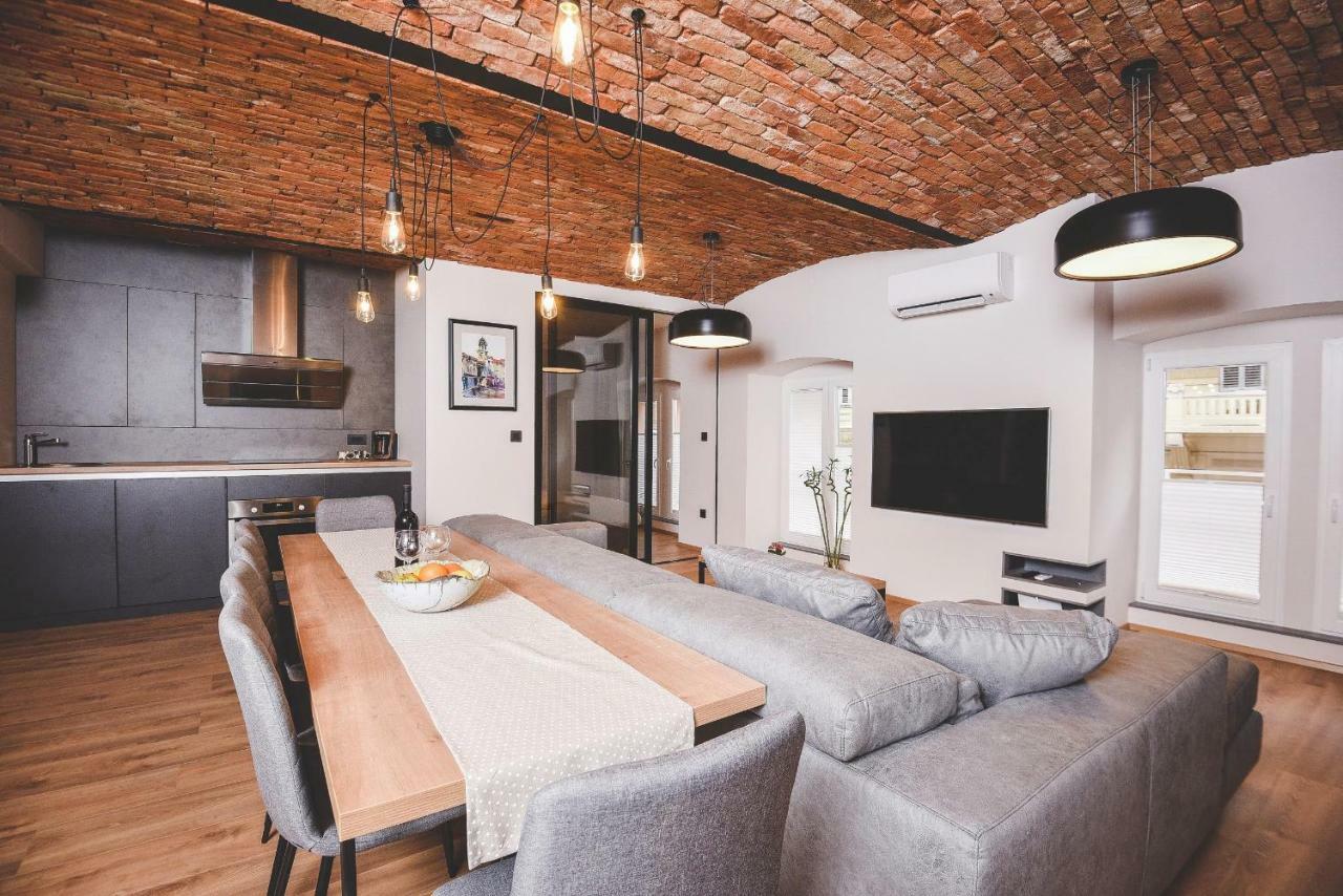 Apartman M&M Rijeka Buitenkant foto